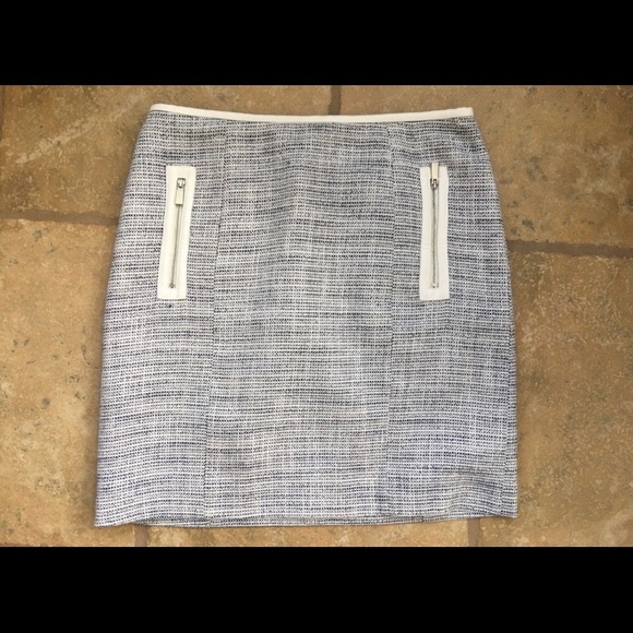 Vince Camuto Adorable Tweed Skirt💕 - Picture 2 of 5